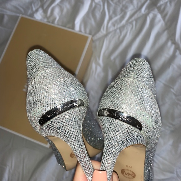 Size 9 Micheal Kors silver sparkle high heels - Picture 3 of 3
